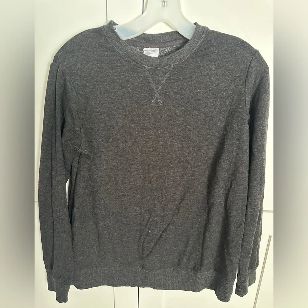 Stars above gray crew neck sweater size small - Picture 1 of 3